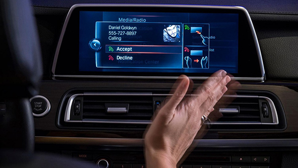 iDrive touchless gesture control from BMW Image of iDrive touchless gesture control from BMW