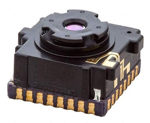 The FLIR Lepton imager (shown without socket), is a highly integrated unit which includes signal processing and user-programmable features. (Image courtesy of FLIR Systems, Inc.) FLIR Lepton 成像儀(圖中無插槽)是高度整合的裝置,含有訊號處理和使用者可編程的功能。 (圖片來源:FLIR Systems, Inc.)