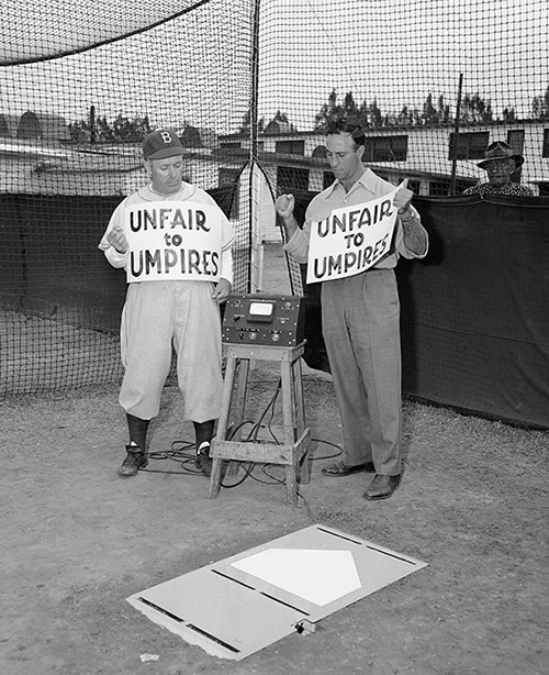 Automatic umpire machine from 1950 Image d'une machine d'arbitrage automatique de 1950
