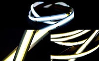 American Bright's Chip-on-Board Flexible IP-Rated Light Strips Image des bandes lumineuses COB flexibles avec protection IP d'American Bright