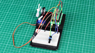Image of Pico Inventor's Kit Experiment 5 - Control a Servo with a Potentiometer