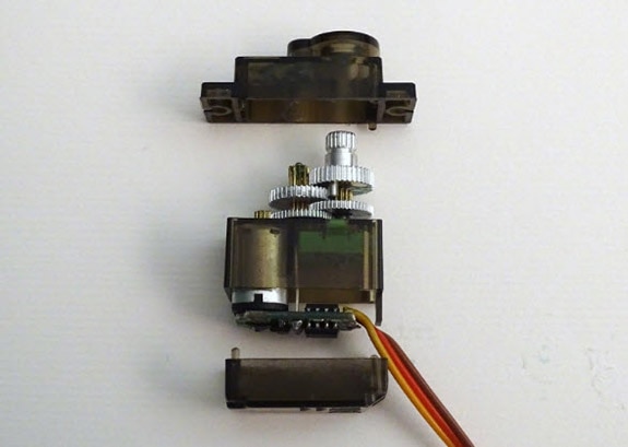 How Does a Servo Motor Work? How Does a Servo Motor Work?