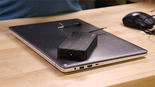 Fix or Toss? How to Know If Your Electronics Are Worth Fixing Fix or Toss? How to Know If Your Electronics Are Worth Fixing