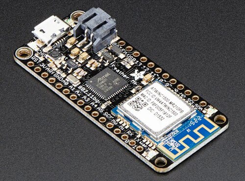 Adafruit Feather M0 Wi-Fi 单板计算机的图片