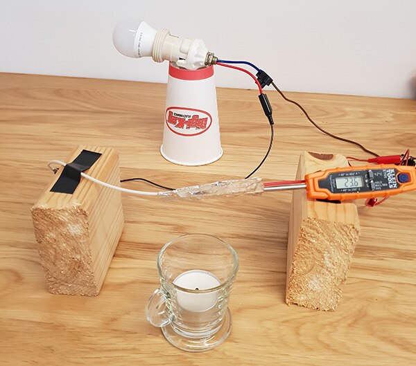 Image of experiment set-up with KEMET TRS5-60BLR00V sensor