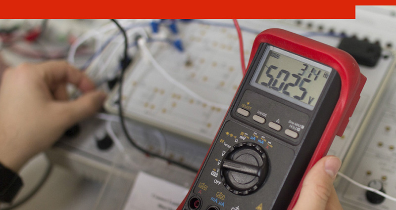 选稳压器，电压参考和电流参考哪种好？