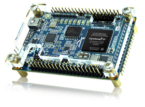 Terasic Technologiesが提供するDE0-Nano開発ボードの画像