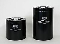 Chemi Con 的 RHB 系列電容圖片