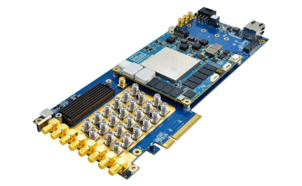 Image of iWave Globals' ADC & DAC PCIe Card Powered by RFSoC
