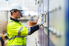 Image of Hammond 1551SNAP and 1551V enclosures: tool-free housings for compact electronics