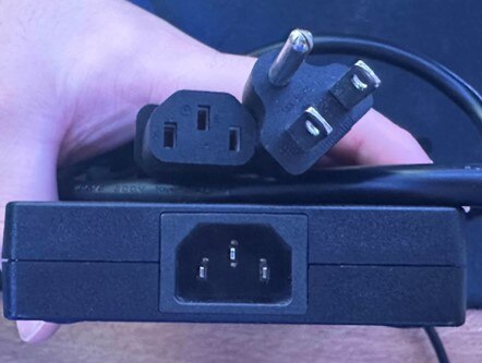 High Voltage AC Power Connectors