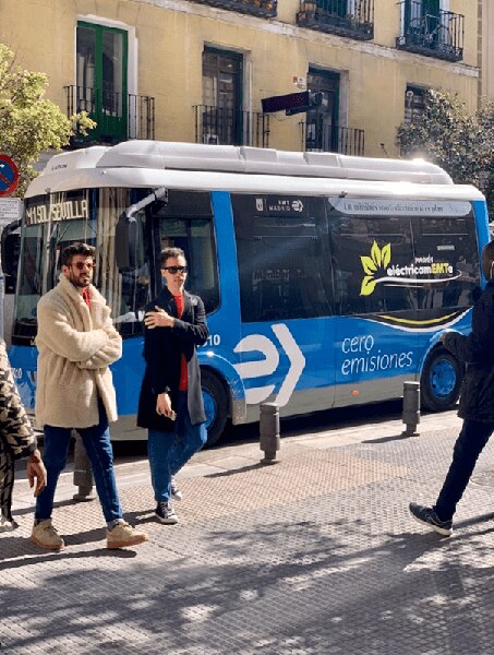image of image bus.jpg was automatically downloaded