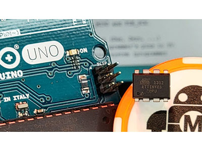 How to Flash the Arduino Bootloader to an ATTiny85 IC