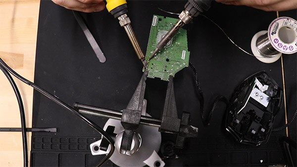 Fix or Toss? How to Know If Your Electronics Are Worth Fixing
