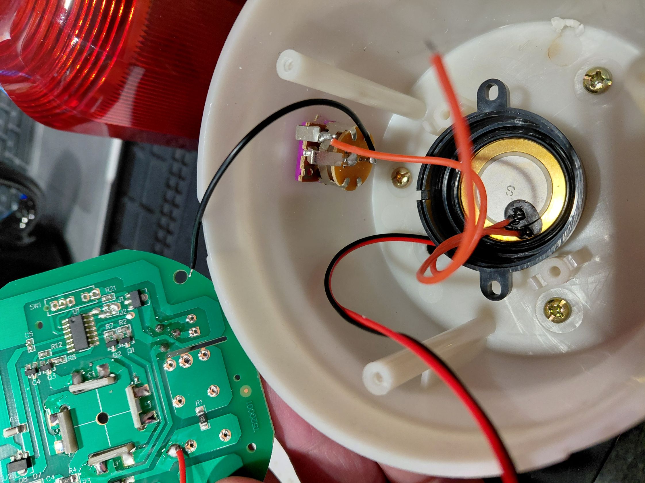 warning light base with audio wires disconnected